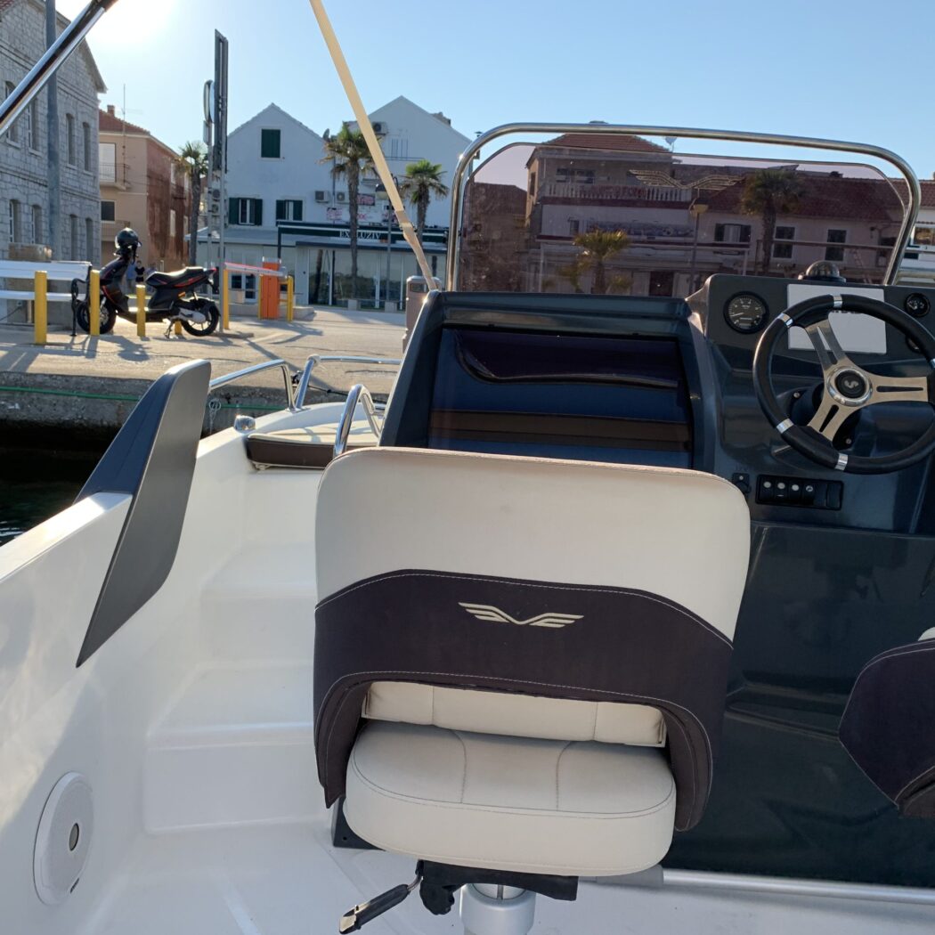 Rent a boat Vodice