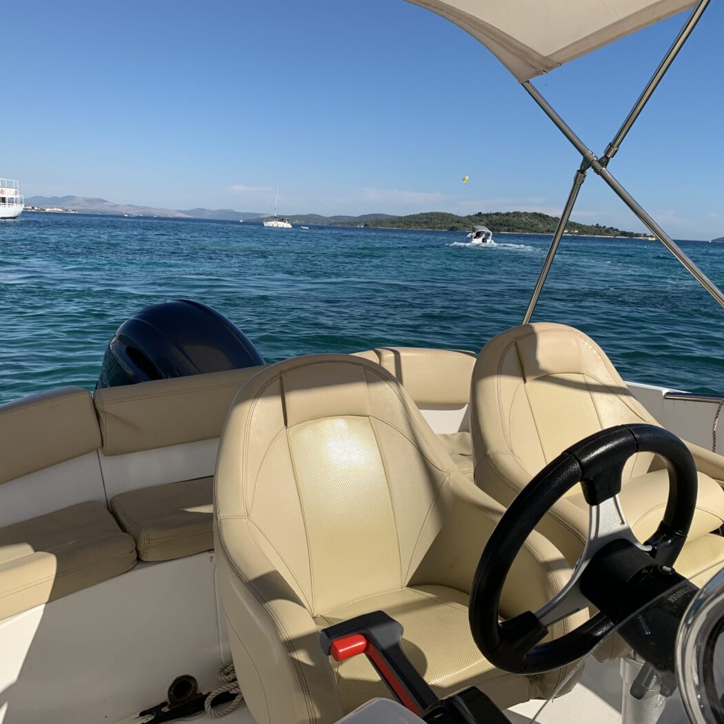 Najam Beneteau Flyer 550
