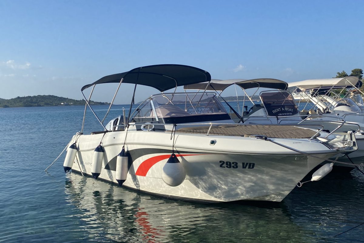 Rent a boat Vodice